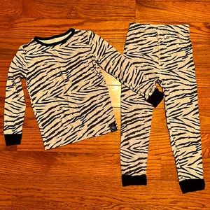 Sweet Bamboo pajamas size 6 girls